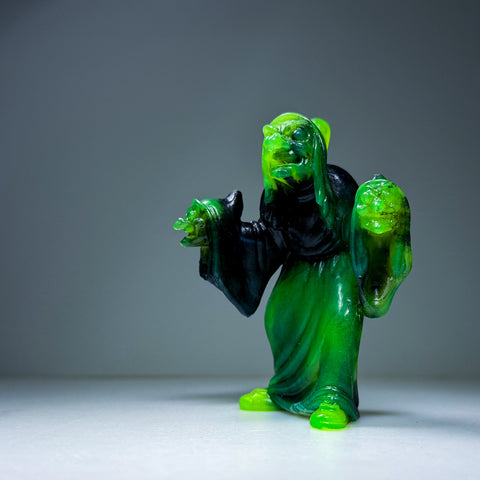WITCH (GLOW GREEN)